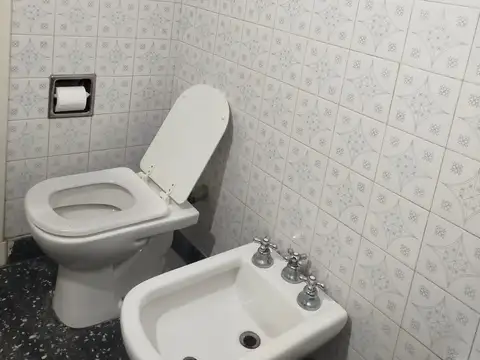 Depto Tipo Casa en Alquiler en José León Suárez, $ 700.000