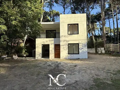 Duplex en venta de 4 ambientes en Costa Del Este a estrenar