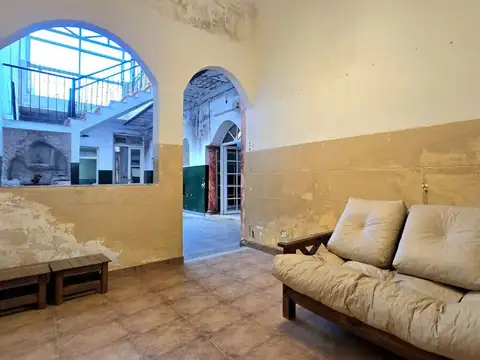 Depto Tipo Casa en Venta de 8 ambientes