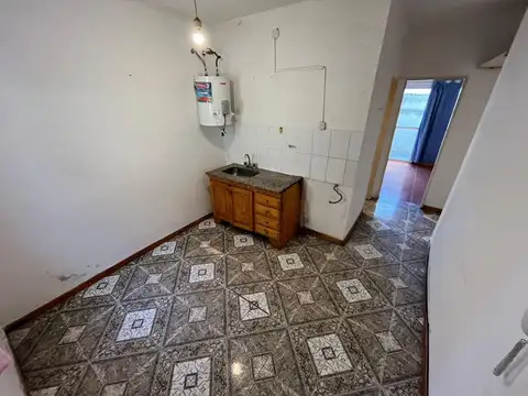 Depto Tipo Casa en Alquiler en Jose Leon Suarez, $ 400.000