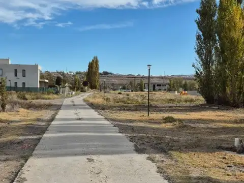 Venta Lotes en Barrio El Vergel (entre Neuquén y Centenario)