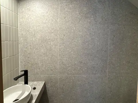 Casa 5 ambientes con 1 baño