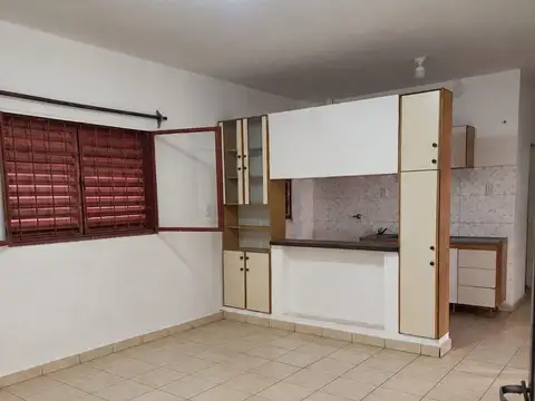 Alquiler casa + local comercial Manfredi