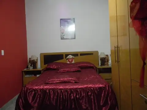 GRAN CASA CON PILETA Y QUINCHO EN TALAR