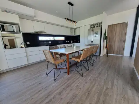 Casa en Venta en Medal Country club, USD 320.000