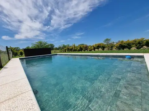 Casa 5 ambientes con 4 baños
