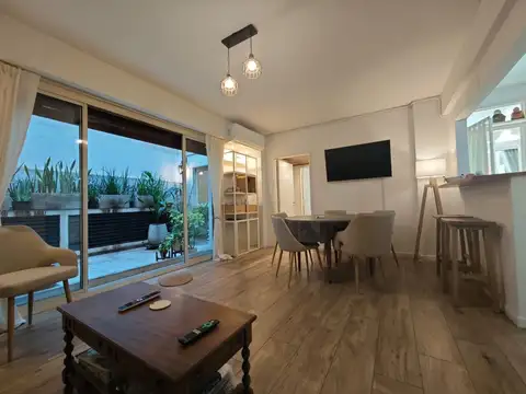 3 AMBIENTES C PATIO Y COCHERA. RECICLADO A NUEVO