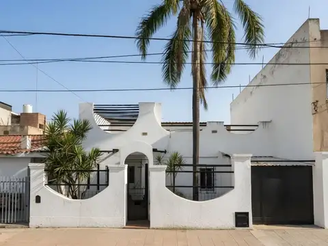 VENTA CASA 3 DORM BARRIO COLON - CORDOBA
