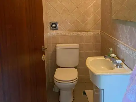 Glm. Casa Triplex Venta De 4 Ambientes - Muñiz