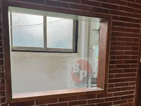 Carlos Calvo 2100, Piso 1