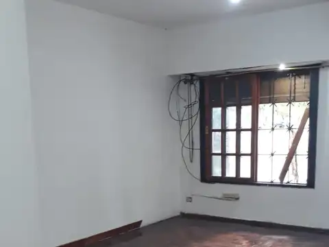 Local en Alquiler Via Púb.