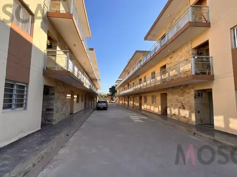 Vendo Departamento en Moreno seguridad 24 hs piscina