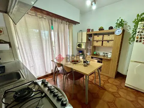 Depto Tipo Casa en Venta 50 años