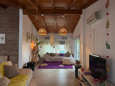 Casa en Venta en Coronel Domínguez, USD 110.000