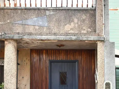 Depto Tipo Casa en Venta de 3 ambientes