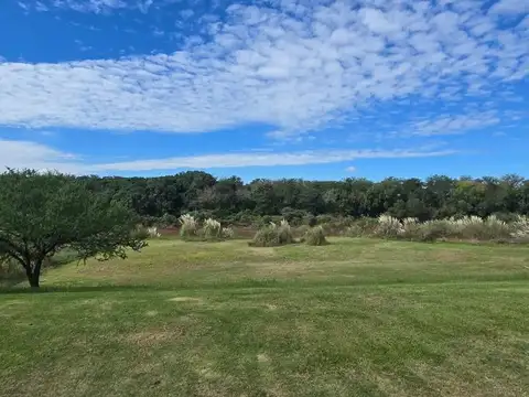 Terreno en Venta en Oliveros, USD 33.000