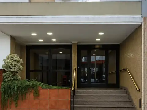 Venta Departamento 3 ambientes Temperley piso alto