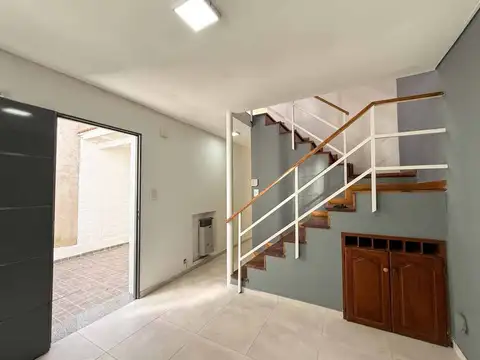 Casa 2 dormitorios en venta en City Bell - Dúplex