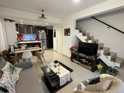 Depto Tipo Casa en Venta de 2 dormitorios