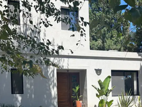 Casa en  Santa María de los Olivos