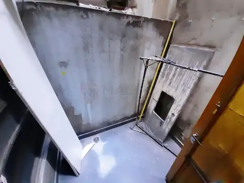 Local en Alquiler en Flores, $ 800.000