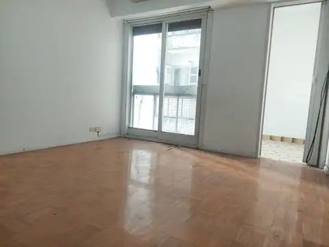 Venta Dpto. 2 amb y 1/2 luminoso en Balvanera