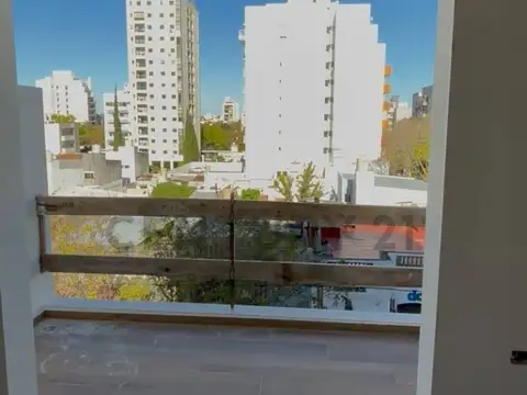 57 y 17 , Piso 5