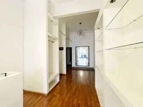 Local en Venta 60 años