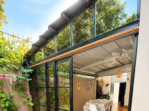 CASA EN VENTA-3AMBIENTES-LOMAS DE ZAMORA