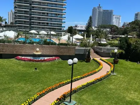 Departamento en Alquiler Temporal en Playa Brava, USD 5.000