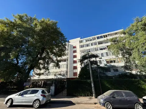 ALQUILER – Departamento de 1 dormitorio con cocina separada en complejo cerrado