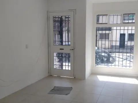 Local en Alquiler en San Cristóbal, $ 1.100.000