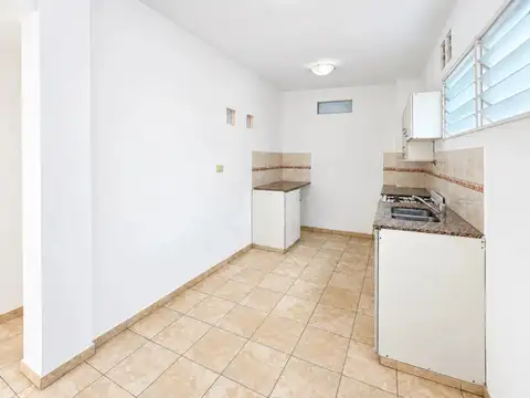 Departamento en Alquiler en Villa Bonich, $ 700.000