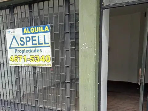 LOCAL  40 METROS CUADRADOS A 10 METROS DE AVENIDA RIVADAVIA Y LACARRA