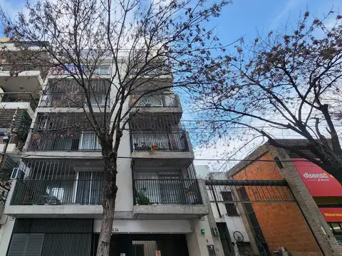 Amplio monoambiente divisible- Saavedra