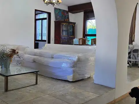 Casa en Alquiler Temporal con 2 cocheras