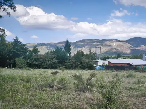 Lote de Terreno en Venta 2.069m2 - Vista a las Sierras - Villa Giardino - Córdoba (U$S 9,62 x m2)