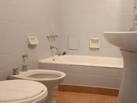 VENTA DEPTO 2 AMBIENTES CERCA DEL HOSP .ITALIANO