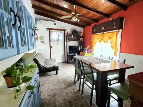 Casa en Venta en González Catan Centro, USD 43.000
