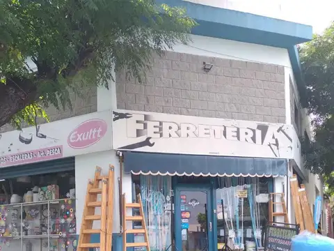 Fondo de comercio Ferreteria en Llavallol- sobre la calle ARAGUAYA Y LINIERS