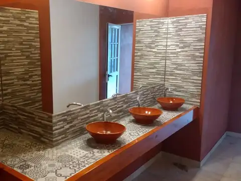 Hotel en Venta en Loma Verde, USD 710.000