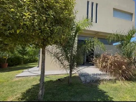 CASA EN SAN CARLOS