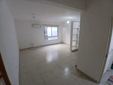 Departamento en Alquiler en Chacarita, $ 600.000