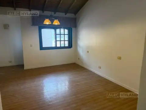 Depto Tipo Casa en Alquiler de 3 dormitorios