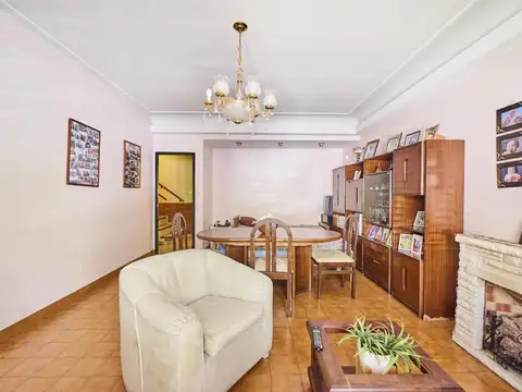 Depto Tipo Casa en Venta con 1 cocheras