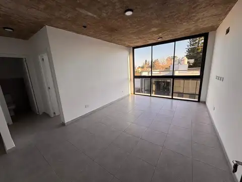Departamento en Alquiler en José Clemente Paz, $ 620.000