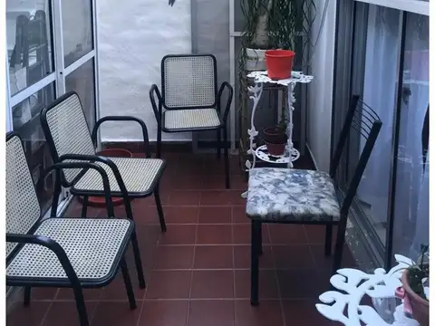 TIPO CASA 2 DORMITORIOS EN EXCELENTE ESTADO EN PLENO QUINTA