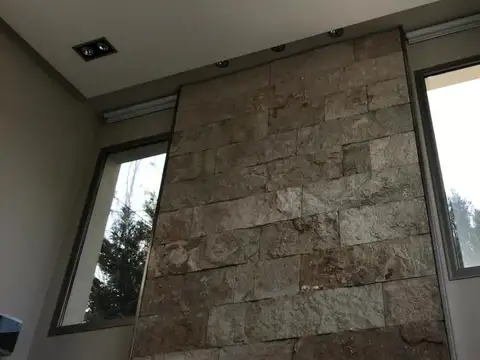 Casa en Venta en Countries y Barrios Cerrados en Esteban Echeverria, USD 1.100.000