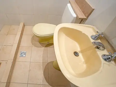 Depto Tipo Casa en Venta 50 años