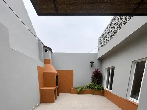 Depto Tipo Casa en Alquiler en Barrio San Pedro, $ 1.450.000